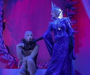 Ертегінің есігін ашыңыздар: театрдағы жаңа жыл күндері