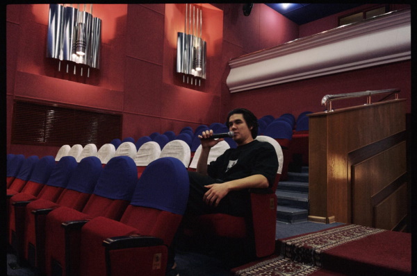 АСУ ДЫБЫСЫ: Тимур Кулов «Баллада о Бахтыгуле» спектаклі туралы